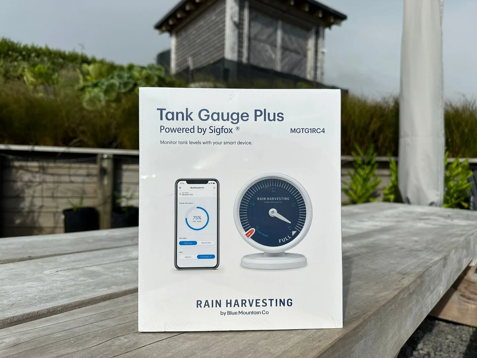 How we monitor our rainharvested water level remotely